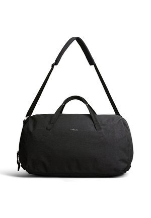 Borsa da viaggio nera con doppi manici e tracolla regolabile, realizzata in tessuto resistente con un discreto logo del marchio sulla parte anteriore.