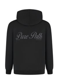 Zwarte capuchontrui met de tekst "Pure Path" in grote schrift op de rug, vergezeld van kleinere tekst "Wasteland" en "Own the Journey."