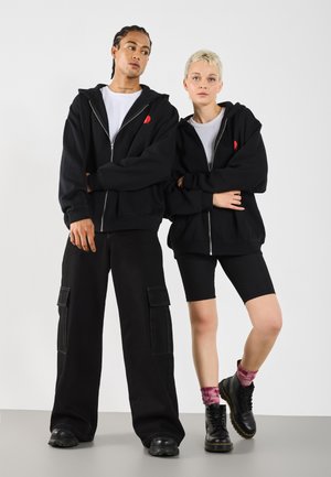 YOURTURN by Zalando UNISEX - Užtrauktuku užsegamas treningas - true black