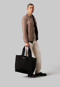 EASE TOTE  - Bevásárlótáska - ck black