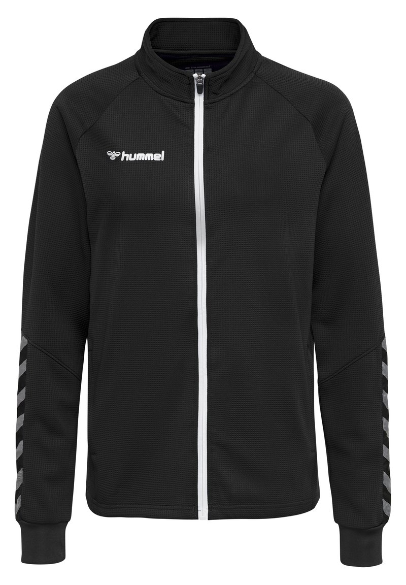 Zwarte zip-up jack van textuurstof, met een hoge kraag, witte rits en contrasterende grijze chevronstrepen op de mouwen.