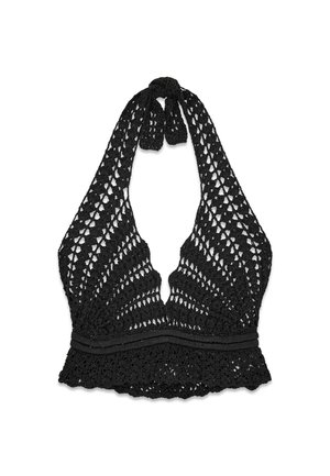 Czarny szydełkowany top typu halter z falowanym brzegiem i ażurowym wzorem, zawiązany na szyi kokardką.