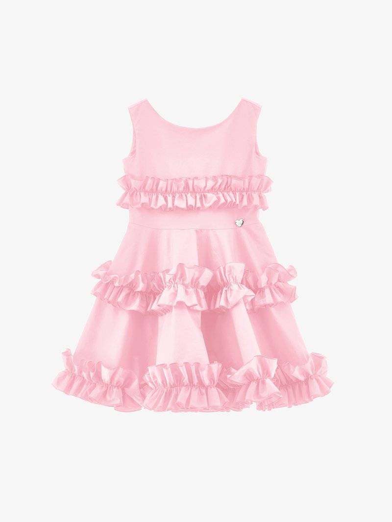 Vestido rosa com múltiplas camadas de rendas, design sem mangas e decote circular. Inclui um pequeno emblema decorativo.