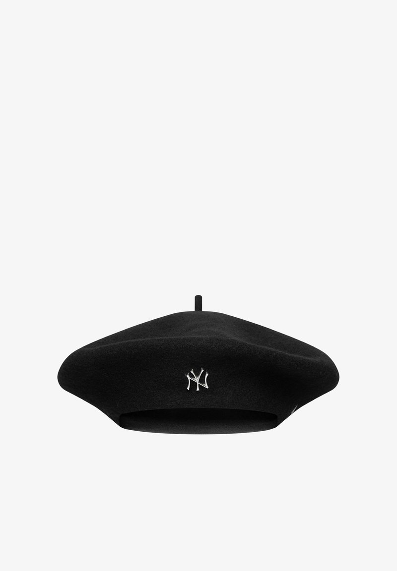 Black wool beret with a rounded shape, featuring a small embroidered silver logo on the front. Soft texture with a classic design.