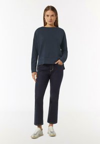 comma casual identity - Bluza
