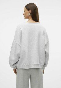 Vero Moda VMIJA - Sportska majica - super light grey melange