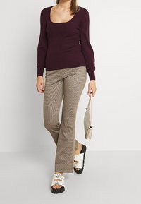VILA Stickad tröja - bordeaux