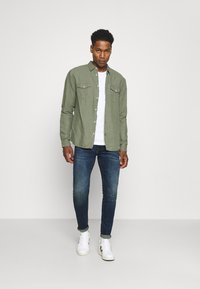 Only & Sons - ONSWARP LIFE - Slim fit -farkut - blue denim - 1