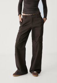 WIDE - Cargo trousers - dark brown