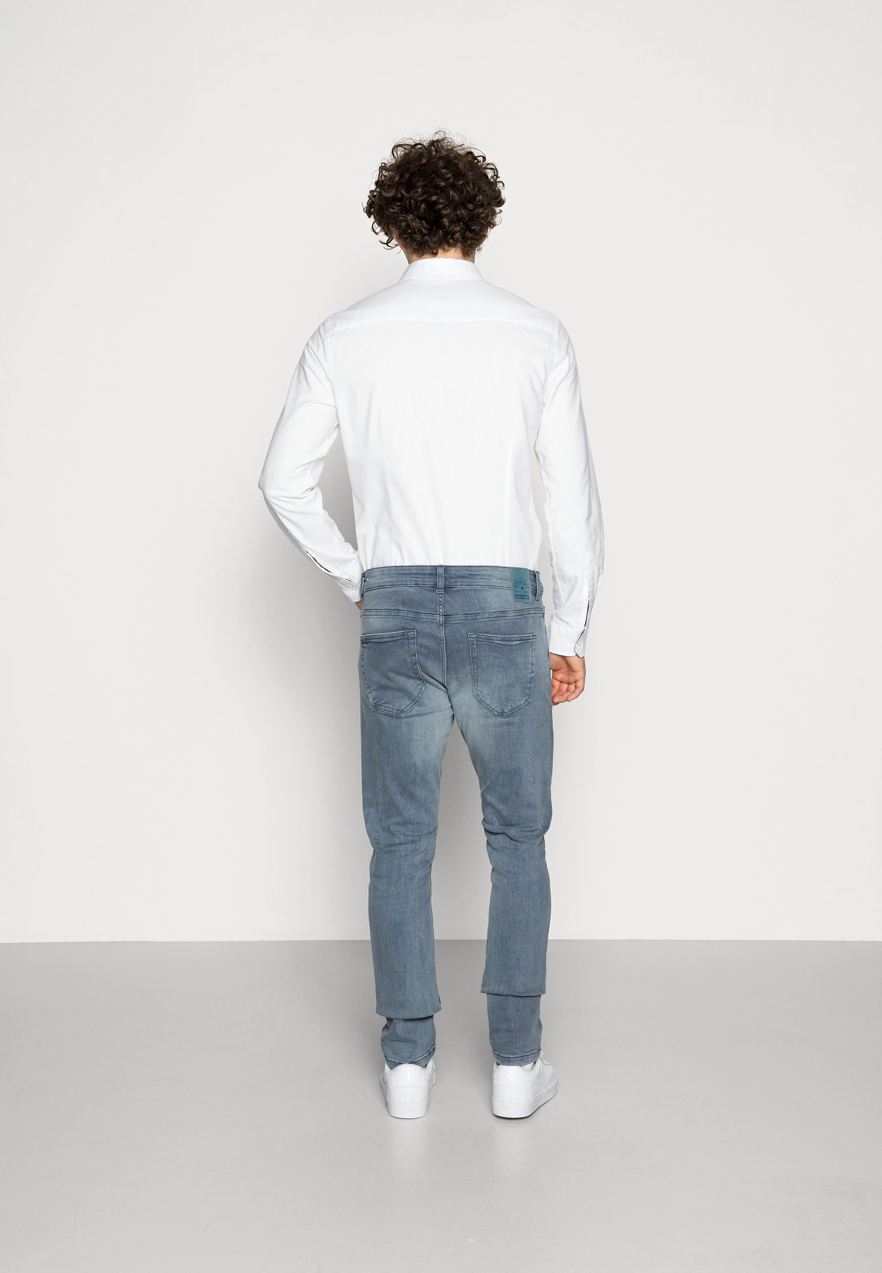 Only \u0026 Sons ONSLOOM - Prigludę džinsai - grey denim/pilkų džinsų -  Zalando.lt