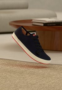 Nevybráno, lona harbor/rambla