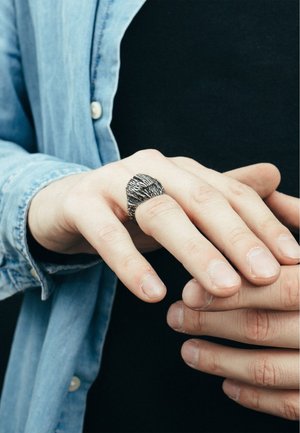 Anillo - silver-coloured