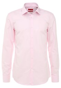 Lange mouwen shirt in lichtroze, gemaakt van katoen, met een knoopsluiting aan de voorkant, puntige kraag en een subtiele glans.