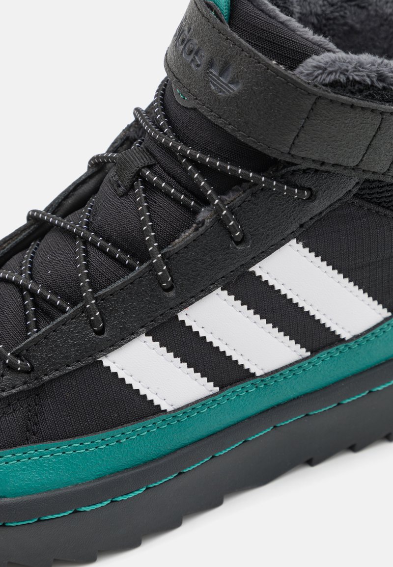adidas gazelle silver green womens adidas Superstar