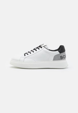 MILAN - Trainers - white/black