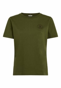 Olivgrön bomulls t-shirt med korta ärmar, rund halsringning och en liten broderad logotyp på bröstet. Slät textur.