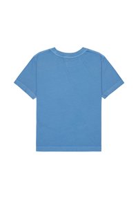 T-shirt bleu à manches courtes en coton doux. Il présente un col rond, une coupe régulière et des détails de couture subtils le long des manches et de l'ourlet.