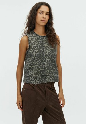 Sleeveless vest in olive green with black leopard print, featuring a rounded neckline and a straight hem, paired with brown suede pants.