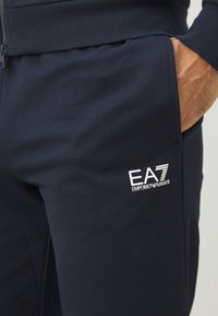 EA7 Emporio Armani TRAIN CORE TRACKSUIT HOODIE - Treningsdress - blue