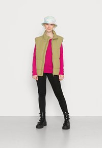 Vero Moda VMCARE STRUCTURE O-NECK - Camisola - very berry