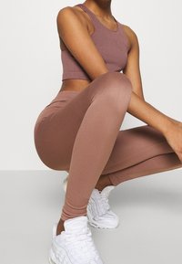 Weekday Legging - brown