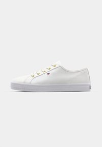 ESSENTIAL NAUTICAL - Matalavartiset tennarit - white
