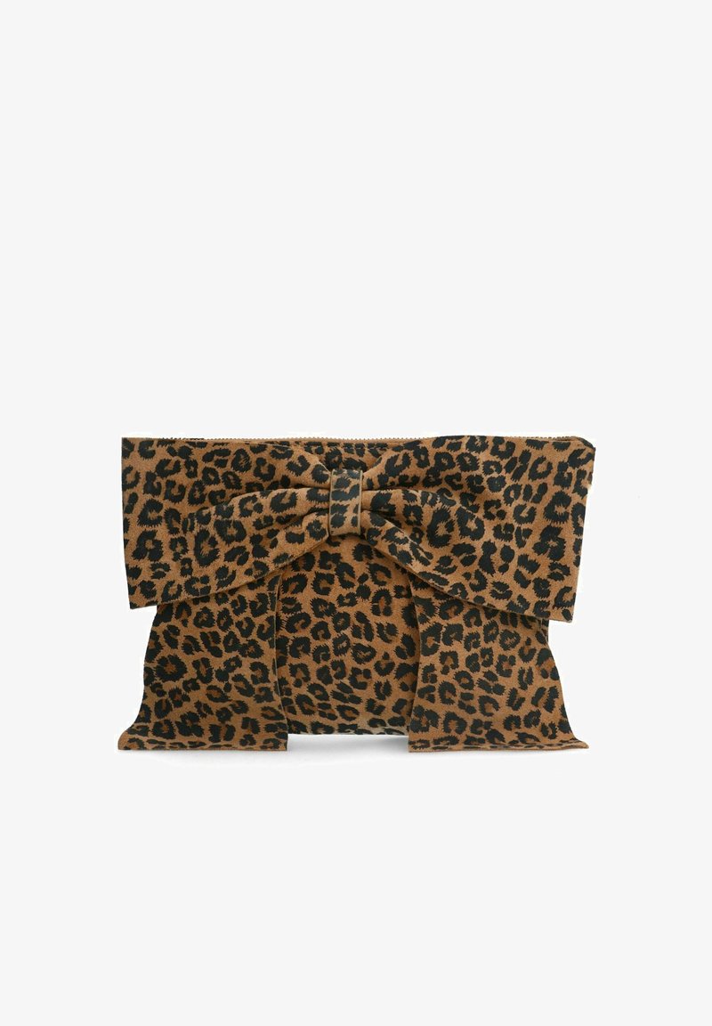 Leopardenmuster-Clutch mit einem braun-schwarzen Farbschema, ausgestattet mit einer großen Schleifendetail auf der Vorderseite und einem strukturierten Stoff.