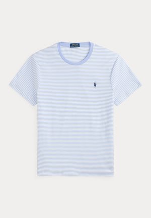 Rövid ujjú, világoskék és fehér, vízszintes csíkos póló kerek nyakkivágással és apró, sötétkék Polo Ralph Lauren logóval a mellrészen.