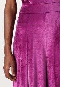 WAL G. HOPE WIDE LEG - Mono - magenta