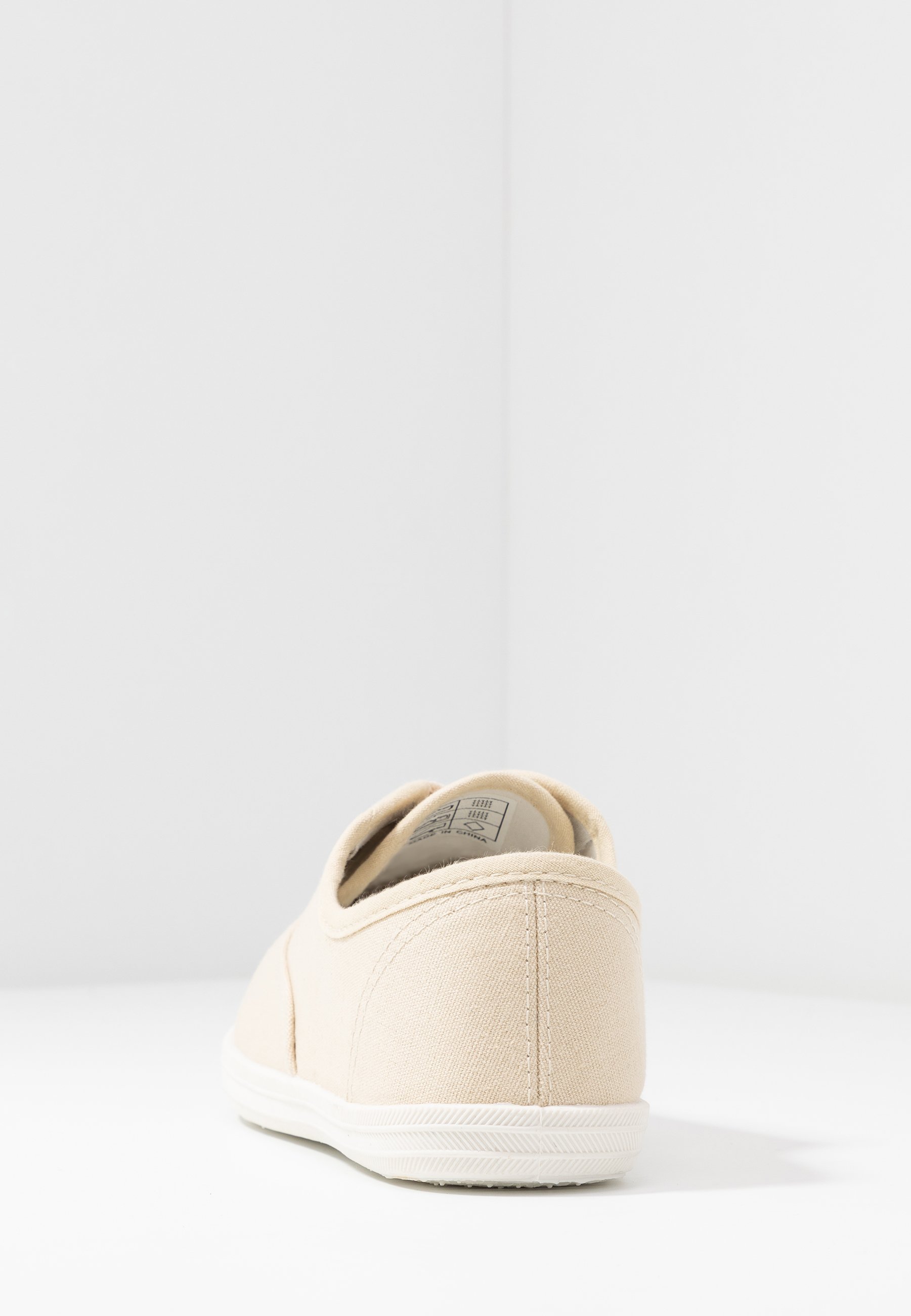 CALANDO Joggesko beige Zalando.no CALANDO Joggesko beige Zalando.no