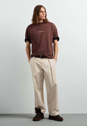 Pepe Jeans, CLEMENT TEE - T-shirt con stampa - dark mud brown