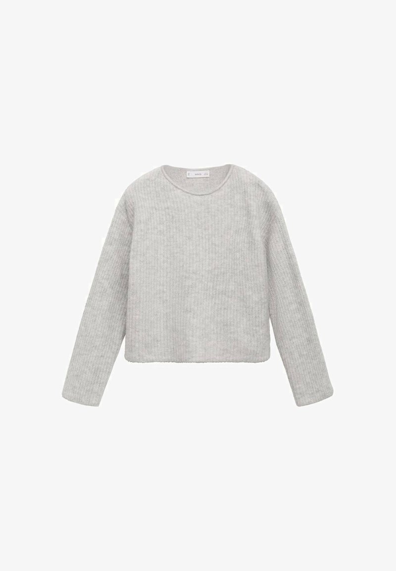 Helles graues, langärmliges Strickpullover mit Rundhalskragen und leicht verkürztem Saum, auf weißem Hintergrund präsentiert.