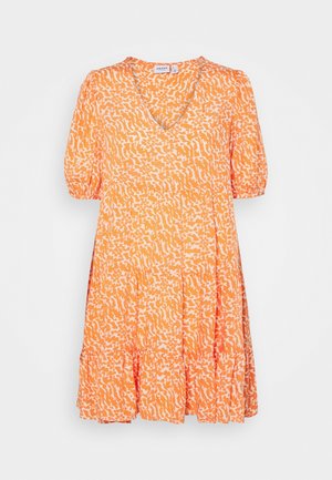 Oranges Kleid mit V-Ausschnitt, Puffärmel und einem gestuften Rock. Mit einem weißen abstrakten Muster durchzogen. Leichter Stoff.