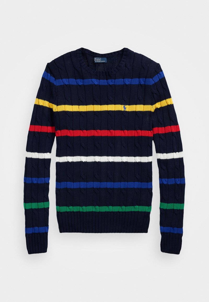 Granatowy sweter z warkoczowym splotem z poziomymi paskami w kolorach czerwonym, żółtym, niebieskim, białym i zielonym. Okrągły dekolt z prążkowanymi mankietami i u dołu.