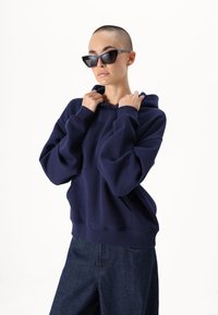 Gina Tricot Petite BASIC ORIGINAL HOODIE - Sweatshirt - dark blue