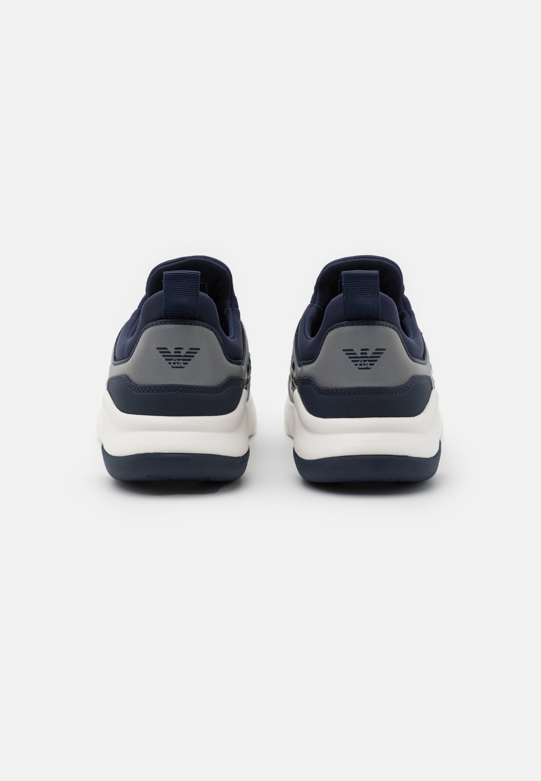 ea7 trainers navy