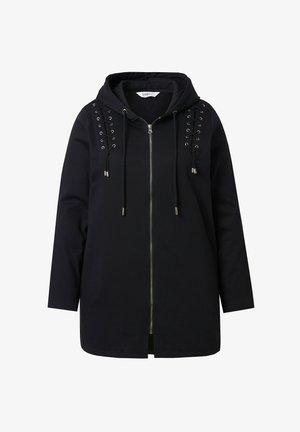 Sudadera negra con capucha y cremallera, con detalles de ojales plateados y cordones en los hombros, confeccionada en suave algodón.