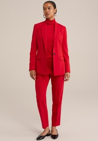 WE Fashion Nohavice chinos - red
