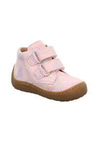 Rosa Kinderschuhe aus strukturiertem Material, ausgestattet mit zwei Klettverschlüssen, einer runden Schuhspitze und einer braunen Gummisohle.
