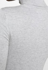 Vero Moda Sweter