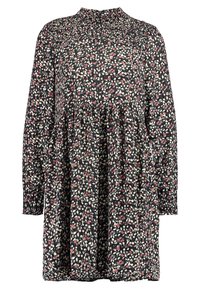 Vestido negro con estampado floral que presenta un cuello alto, mangas largas y una cintura fruncida. La tela muestra pequeñas flores rosas y blancas con hojas verdes.
