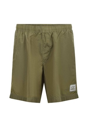 Pantaloncini elasticizzati da uomo di colore verde oliva con una piccola toppa rettangolare con logo sulla parte inferiore della gamba destra.