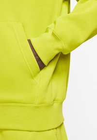 nike plant sweatshirt