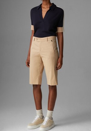 Shorts - brown