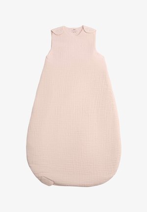 Blød lyserød ærmeløs babysovepose med trykknapper på skuldrene og struktureret stof.