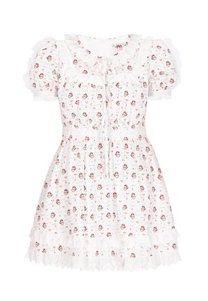 Hvid kortærmet kjole med flæsekant ved kraven og kanten, blomstret og med små fugleprint, bindebånd ved halsen og puffede ærmer med blondekant.