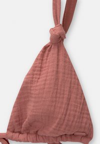 Rosa Baumwoll-Dreieck-Bralette mit einem geknoteten Träger, strukturierten Oberfläche und gerafftem Detail am Saum. Weicher Stoff mit einem entspannten Design.