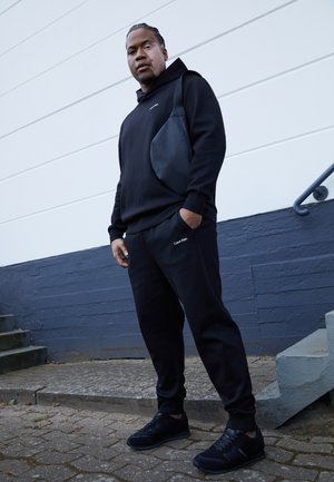MICRO LOGO JOGGER - Träningsbyxor - black
