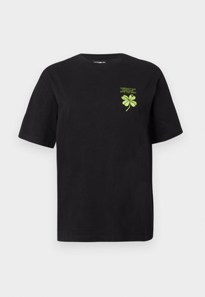 Tricou negru din bumbac cu mâneci scurte și croială dreaptă. Prezintă un trifoi cu patru foi brodat de culoare verde și text pe pieptul stâng.