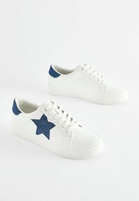 Next FOREVER COMFORT CHUNKY STAR REGULAR FIT - Sneakers basse - white